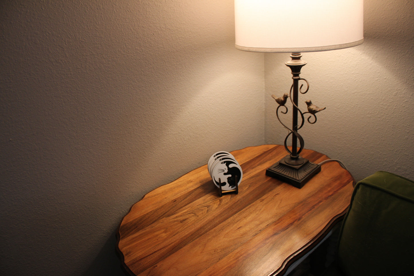 Heartwarming Yin-Yang acrylic kitten drink coasters. Set of 4 with with wooden display holder.